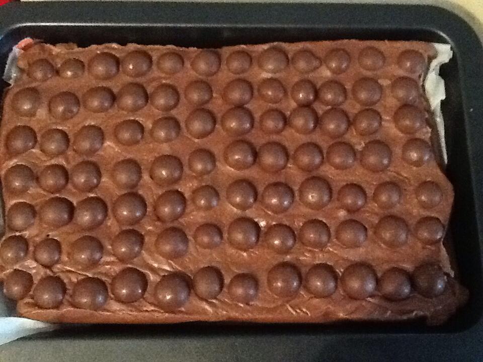 Baileys-and-Maltesers-fudge