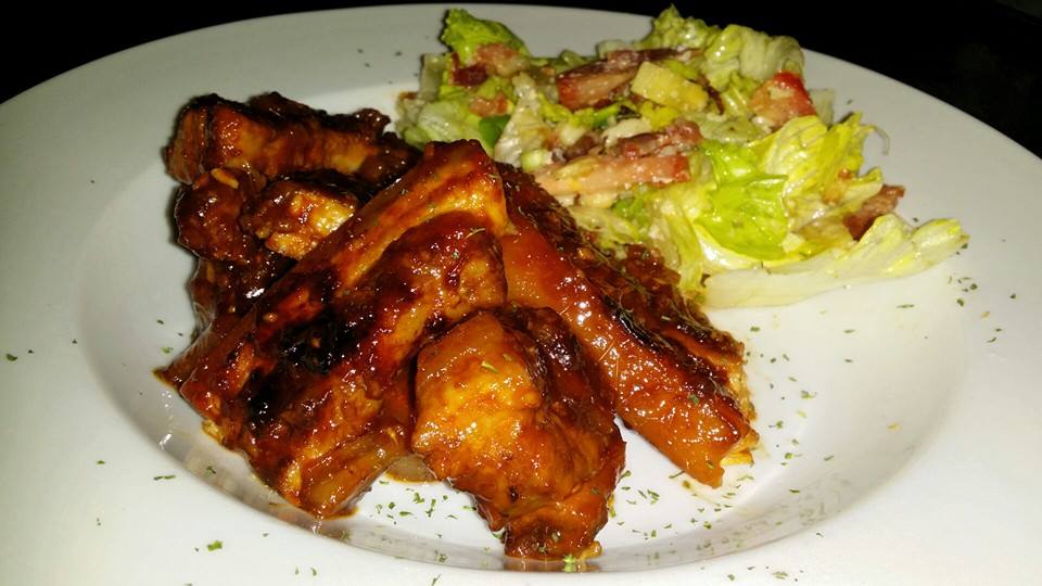 Hawaiian-Pork-Belly-with-Tropical-Salad