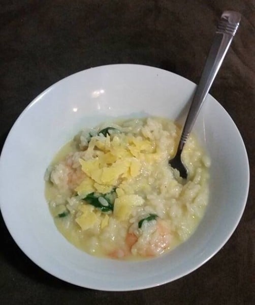 Creamy garlic prawn risotto | Slow Cooker Central