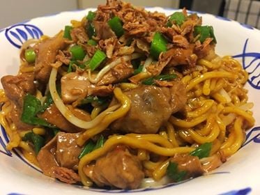 mee goreng chicken noodles