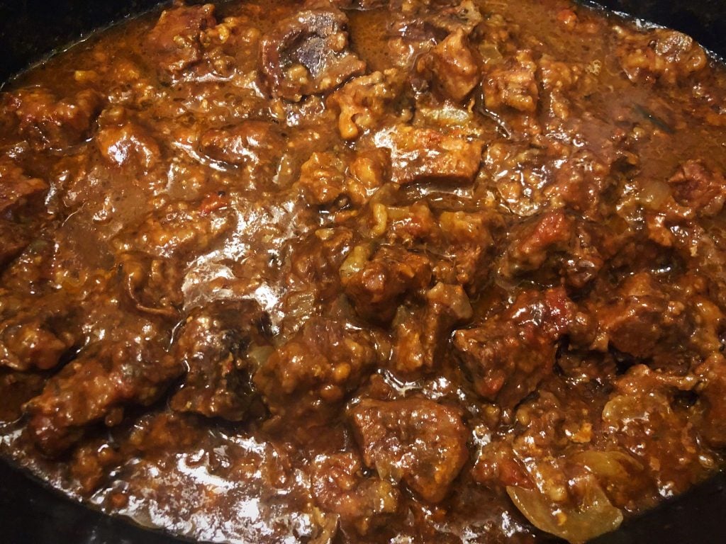 diced beef rosemary gravy pot